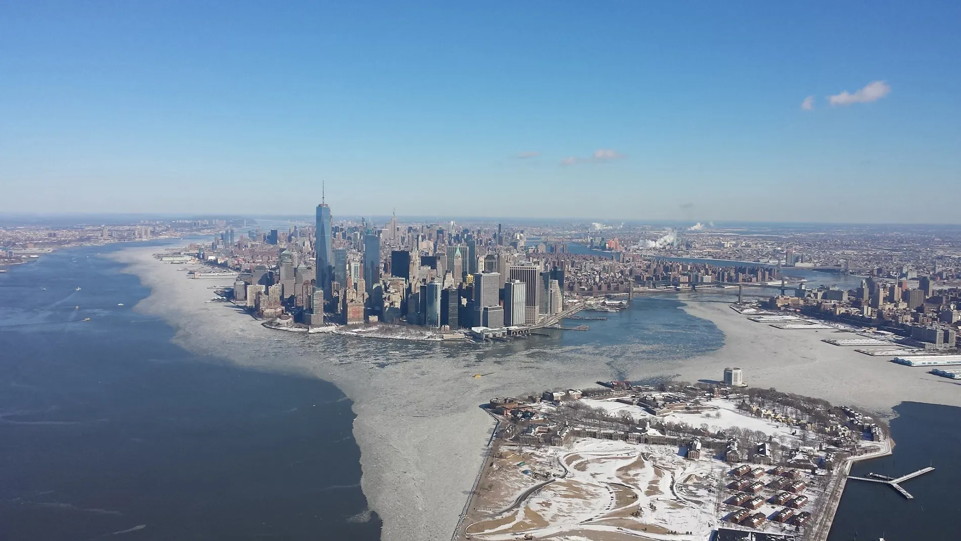 HeliNY Luxury Helicopter Sightseeing<br>is the Only Way to See NYC